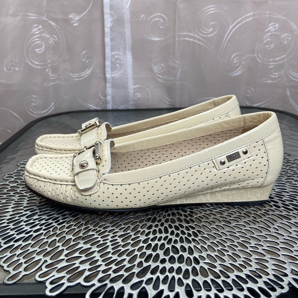 Stuart Weitzman Perforated Patent Leather Loafers, 7M - Picture 5 of 12